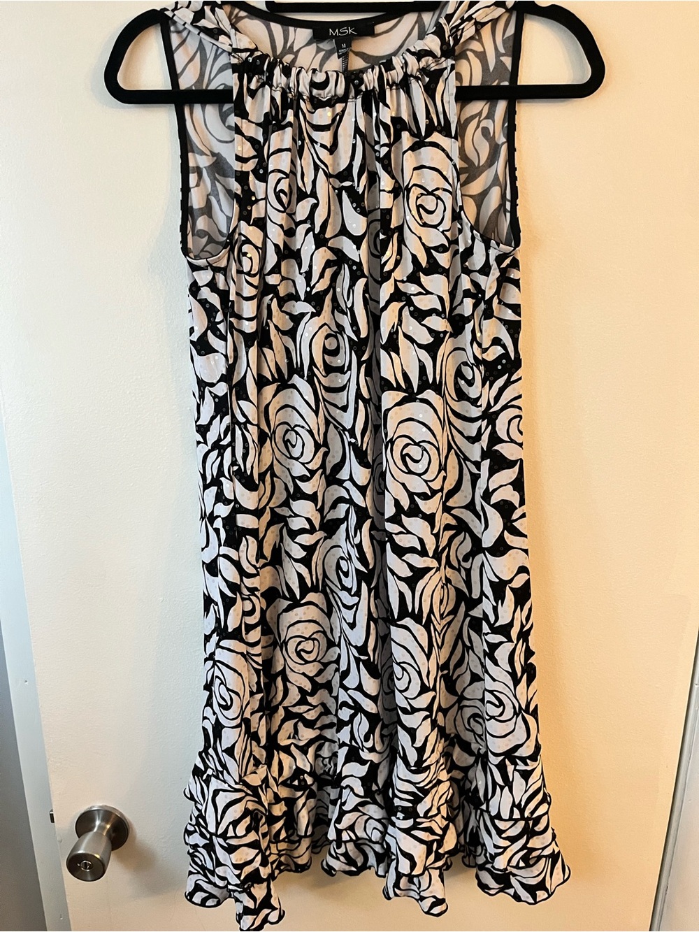 MSK Black and White Floral Ruffle-Hem Midi Dress